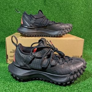 Nike ACG Mountain Fly Low Black Anthracite DA5424 001 Womens US 5.5/Youth US 4